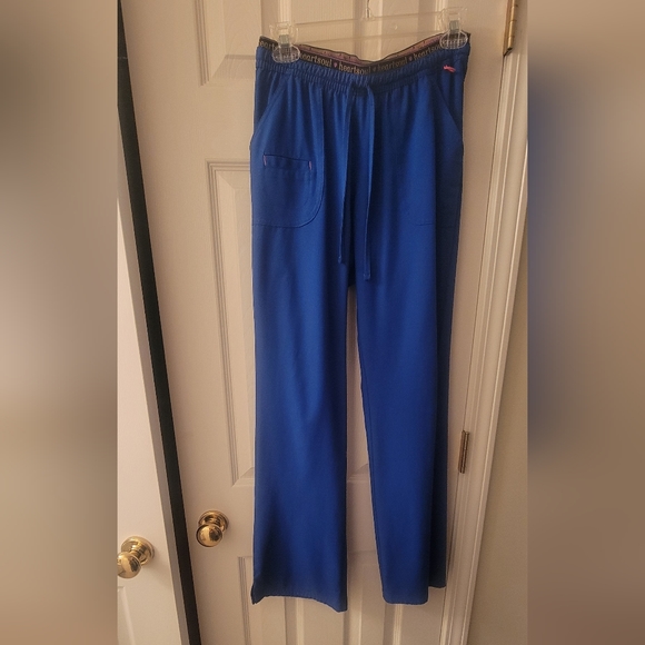 Royal blue heart soul scrub set - Picture 4 of 10